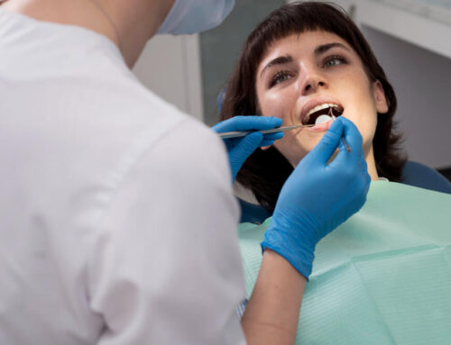 ¿Se puede quitar una corona dental y volver a poner?